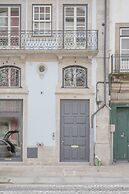 Liiiving - Ribeira Design Apartment