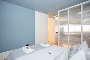 Liiiving - Ribeira Design Apartment