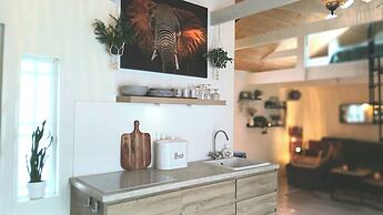 Romantic Lakeview Guesthouse in Swedish Nature