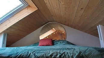 Romantic Lakeview Guesthouse in Swedish Nature