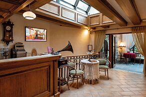 Villa Flavia Heritage Boutique Hotel