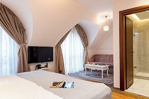 Villa Flavia Heritage Boutique Hotel