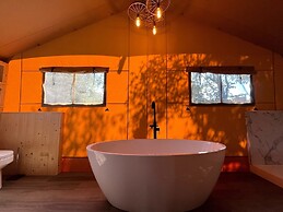 Aladdin Safari Tent