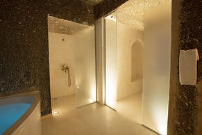 Medusa Cave Hotel