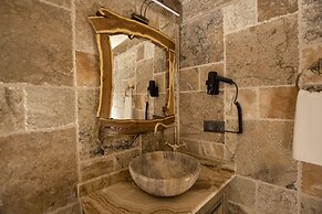 Medusa Cave Hotel