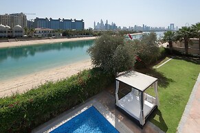 Private Pool Beach Access Villa w Cinematic Vws