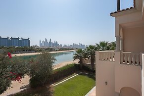 Private Pool Beach Access Villa w Cinematic Vws