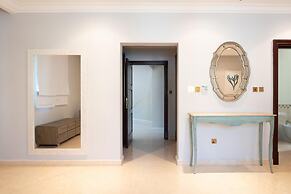 Private Pool Beach Access Villa w Cinematic Vws