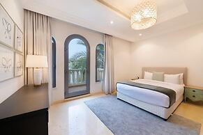 Private Pool Beach Access Villa w Cinematic Vws