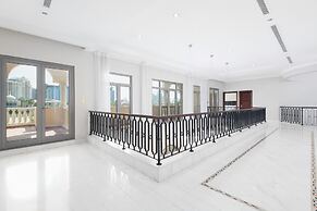 Private Pool Beach Access Villa w Cinematic Vws