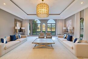 Private Pool Beach Access Villa w Cinematic Vws