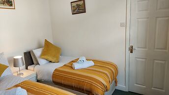 Victoria Heights - Beautiful 3-bed in Gillingham K