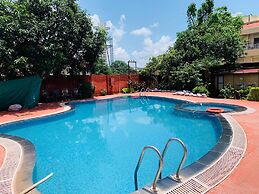 Corbett Aroma Park By Royal Collection