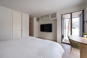 Silver Maple Chalet