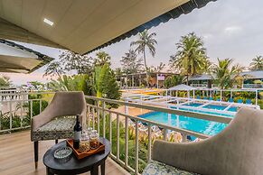 Foxoso La Beach Resort & Spa