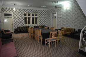 Royal Inn Guest House
