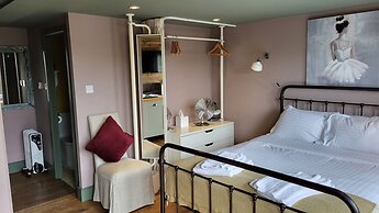 Kings Arms Duplex