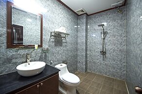Vang Vieng Freedom Star Hotel