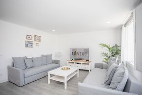 Liiiving - Ribeira Riverside Apartment