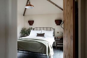 Gate Lodge@white Strand