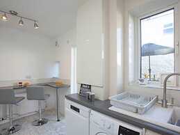 Torquay - House - Sleeps 6 - Pet Friendly