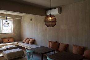 Azenhas do Mar Valley House