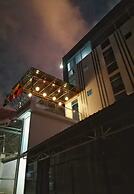 Orlando's Hotel
