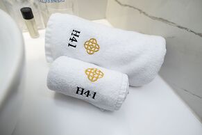 H41 Luxury Suites