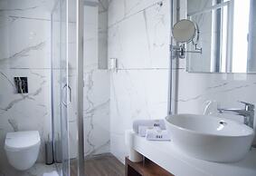 H41 Luxury Suites