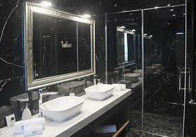 H41 Luxury Suites