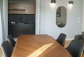 H41 Luxury Suites