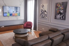 H41 Luxury Suites