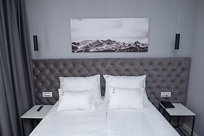 H41 Luxury Suites