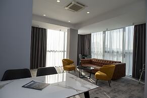 H41 Luxury Suites