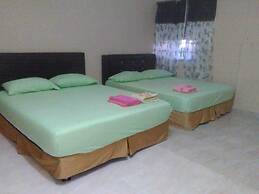OYO Homes 90600 Ummi Chalet Dungun