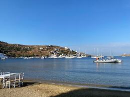 Charming two Bedroom Fisherman's House on Kea