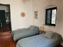 Charming two Bedroom Fisherman's House on Kea