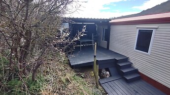 Charming 3-bed Caravan Cymtydu