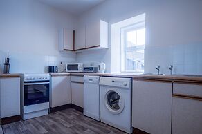Dragons Den - 2 Bedroom Apartment - Tenby