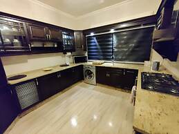 3 Bedroom Apartment Of 200m JRE