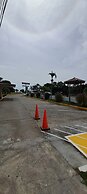 Mi Casa Asi de Grande