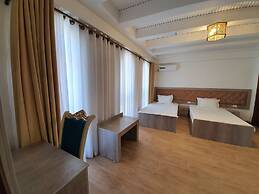 Suzangaron Boutique Hotel