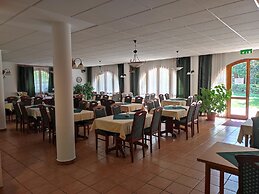 Ágnes Hotel