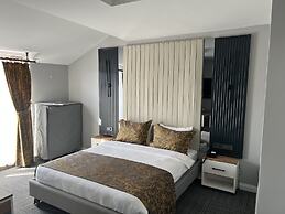Cepnis Hotel
