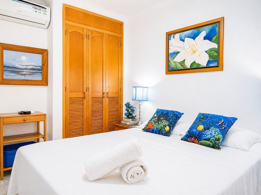 Sea View - Rodadero - First Beachfront Line - 2 Pools