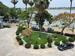 Mekong Hotel