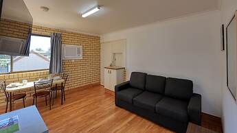 Bryants Motel Roma
