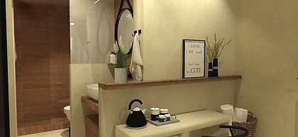 Artemis Hotel