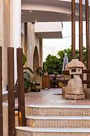 Artemis Hotel