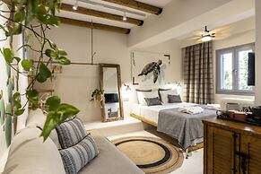 Artemis Hotel